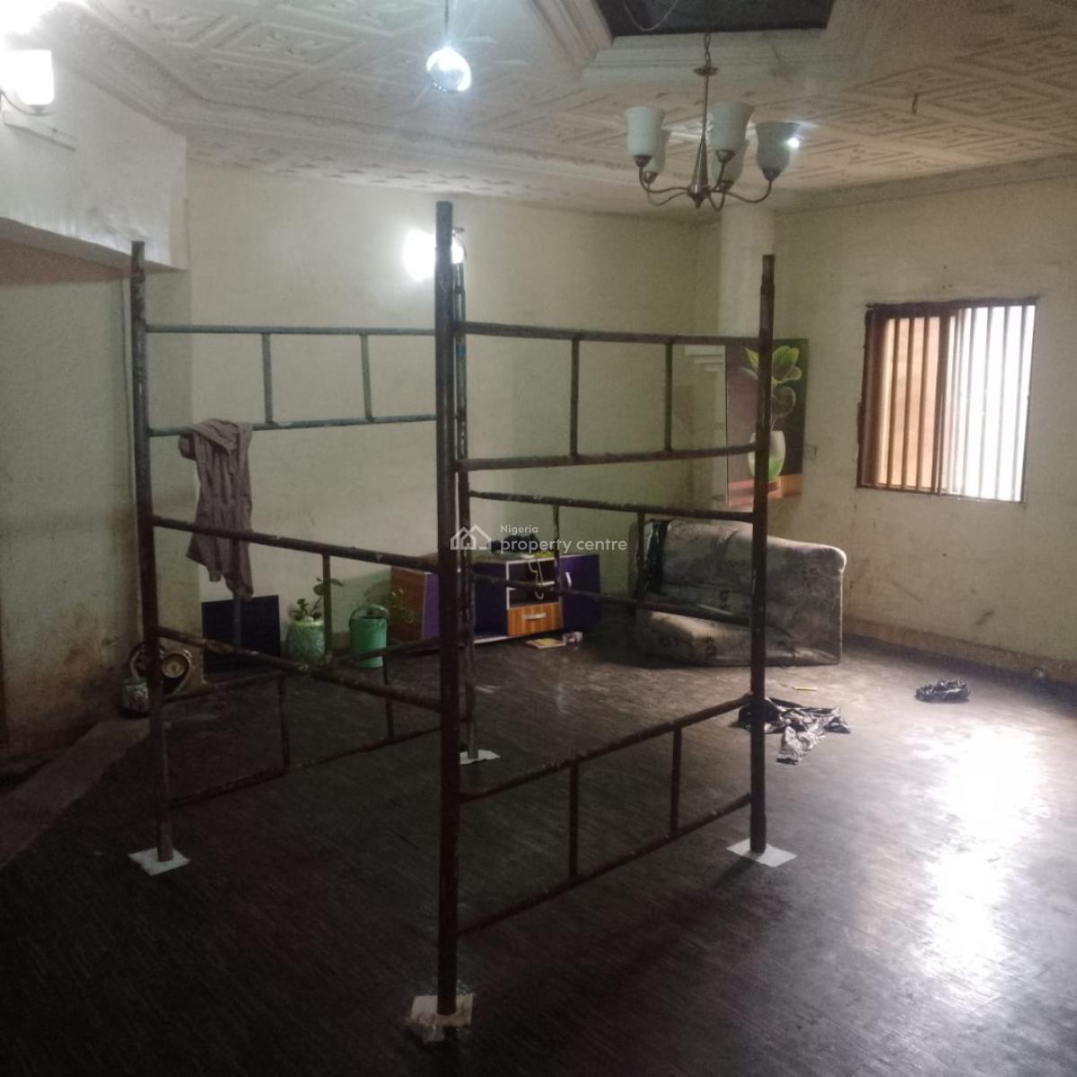 Spacious 3 Bedroom Flat on The Ground Floor, Osapa, Lekki, Lagos, Flat / Apartment for Rent