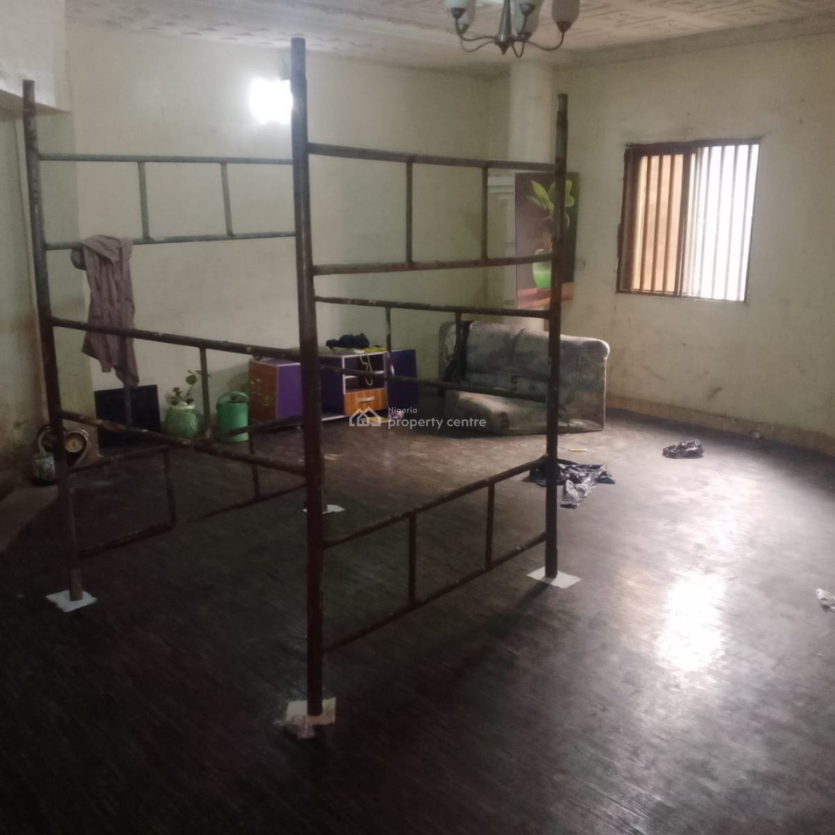 Spacious 3 Bedroom Flat on The Ground Floor, Osapa, Lekki, Lagos, Flat / Apartment for Rent