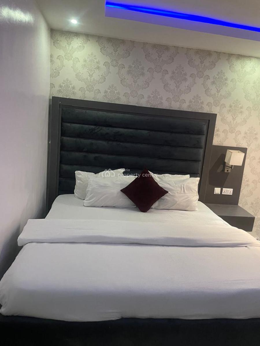 Fully Service 2 Bedroom, Admiralty Road, Lekki, Lagos, Flat / Apartment for Rent