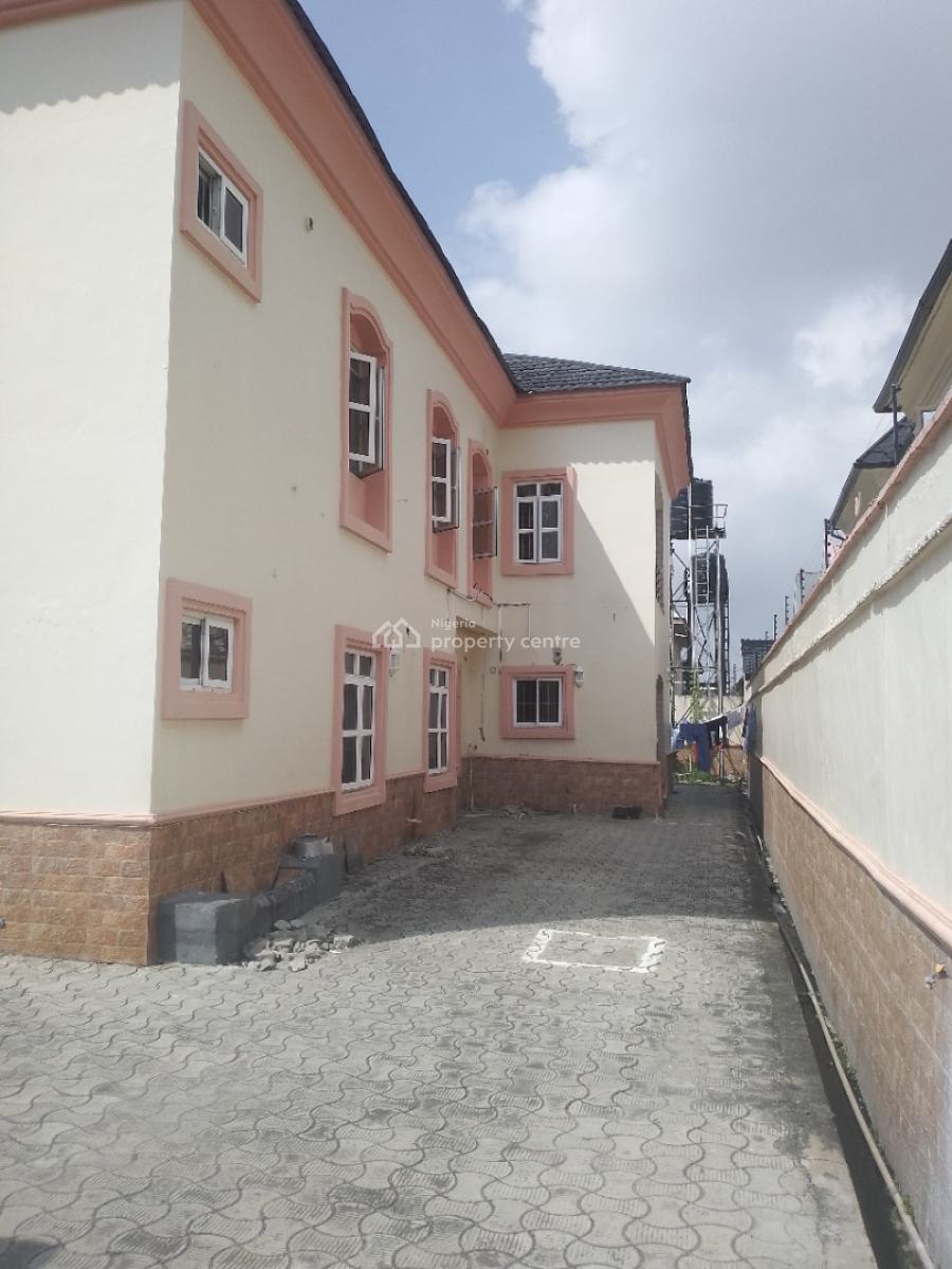 Very Spacious Self Service 4 Bedroom Semi Detached Duplex with Bq, Lekki Phase 1, Lekki, Lagos, Semi-detached Duplex for Rent