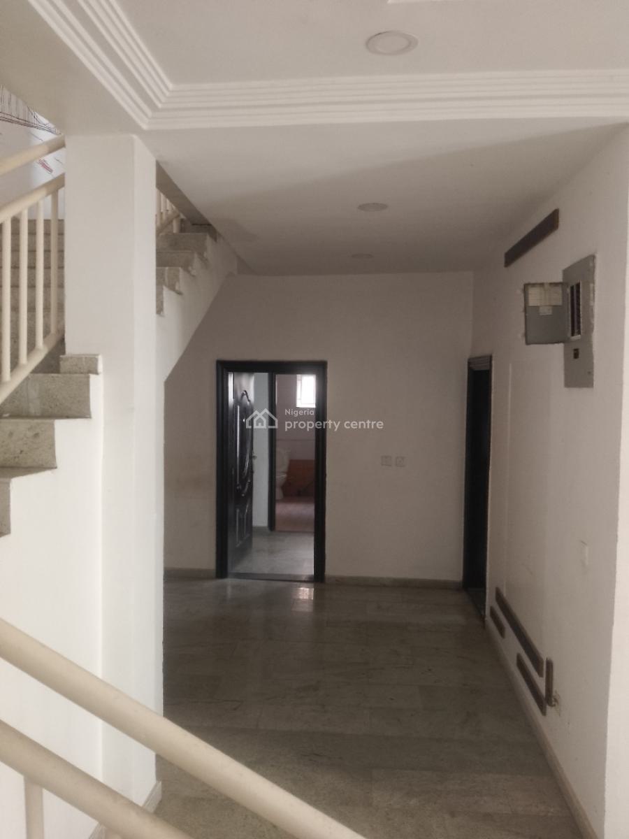 Very Spacious Self Service 4 Bedroom Semi Detached Duplex with Bq, Lekki Phase 1, Lekki, Lagos, Semi-detached Duplex for Rent