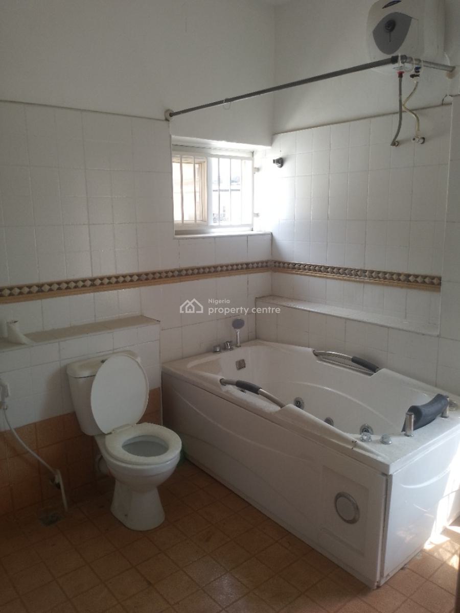 Very Spacious Self Service 4 Bedroom Semi Detached Duplex with Bq, Lekki Phase 1, Lekki, Lagos, Semi-detached Duplex for Rent