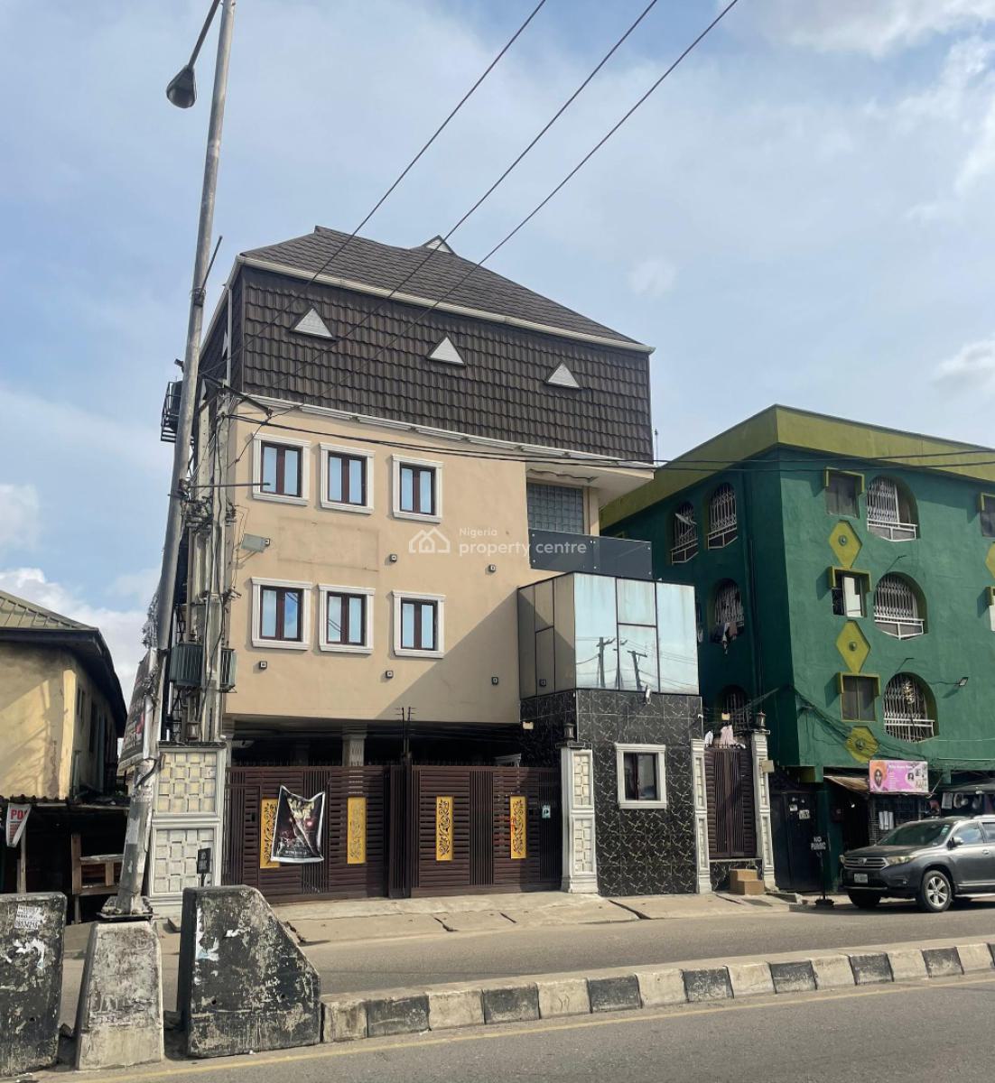 a Standard Hotel, Itire-ikate, Surulere, Lagos, Hotel / Guest House for Sale