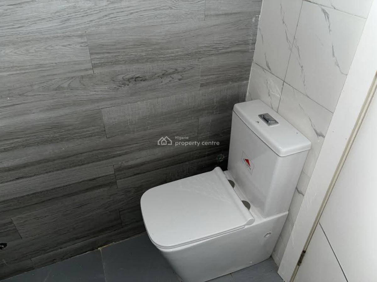 Spaciously Built 5 Bedroom Detached Duplex with Bq, Pinewood Estate, Off Freedom Way, Lekki Phase 1, Lekki, Lagos, Detached Duplex for Sale