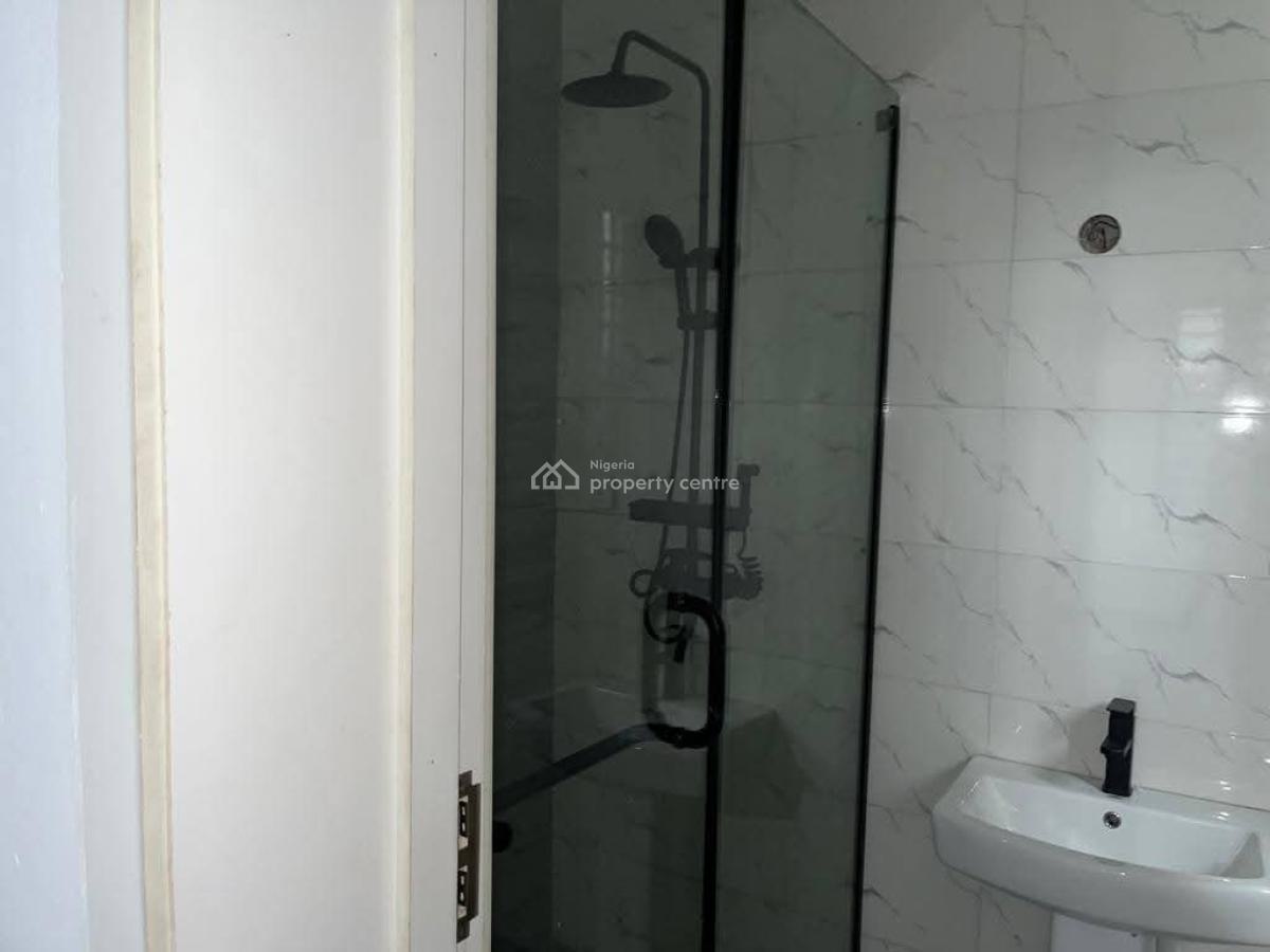 Spaciously Built 5 Bedroom Detached Duplex with Bq, Pinewood Estate, Off Freedom Way, Lekki Phase 1, Lekki, Lagos, Detached Duplex for Sale