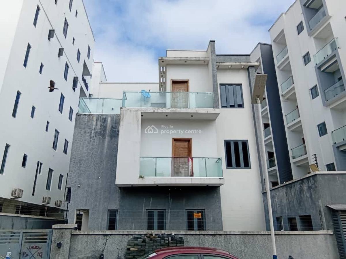 Spaciously Built 5 Bedroom Detached Duplex with Bq, Pinewood Estate, Off Freedom Way, Lekki Phase 1, Lekki, Lagos, Detached Duplex for Sale