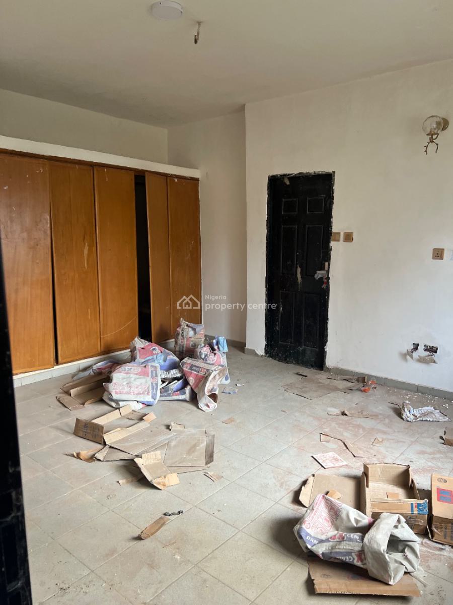 Renovated 2 Bedroom Flat, 1st Floor, Tarred Road. Office/residence, (fully Tarred Rd), Area 11, Garki, Abuja, Flat / Apartment for Rent