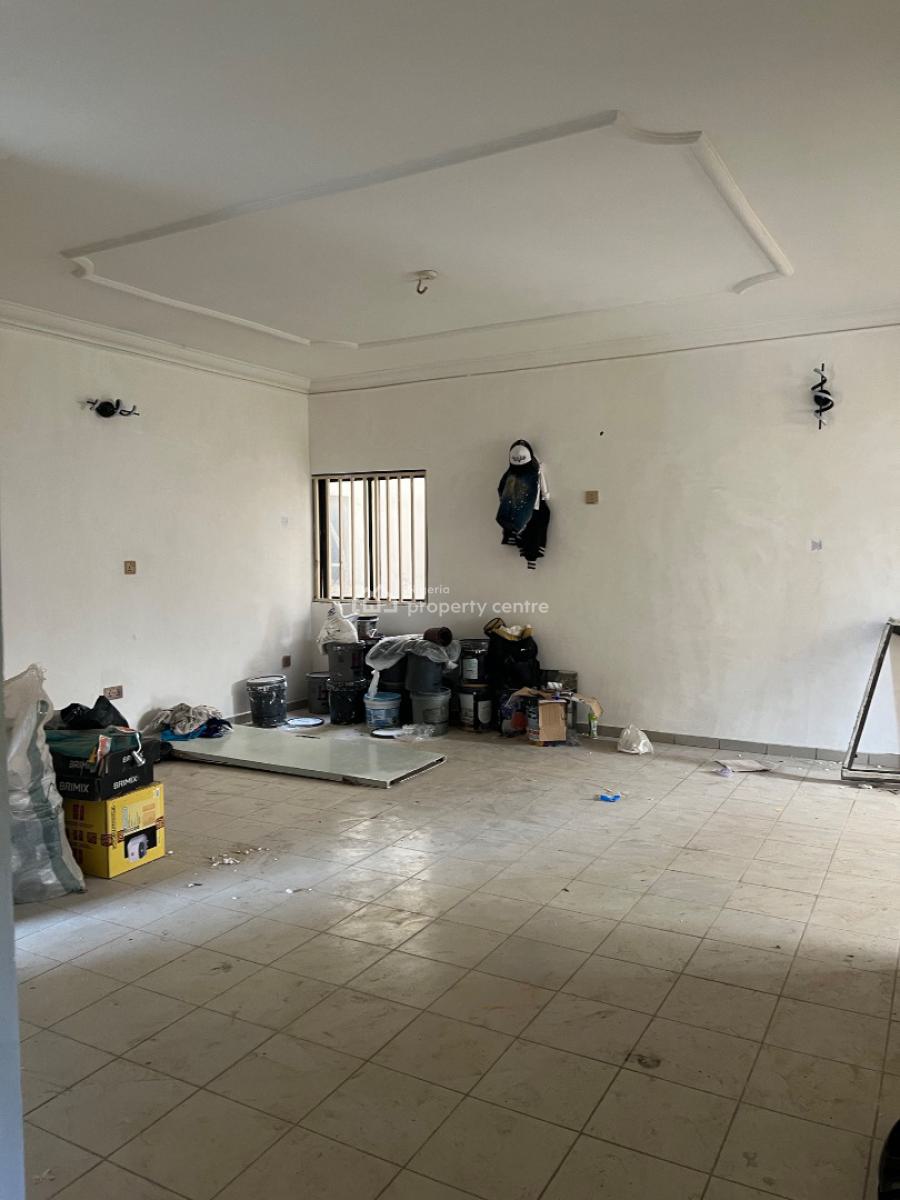 Renovated 2 Bedroom Flat, 1st Floor, Tarred Road. Office/residence, (fully Tarred Rd), Area 11, Garki, Abuja, Flat / Apartment for Rent