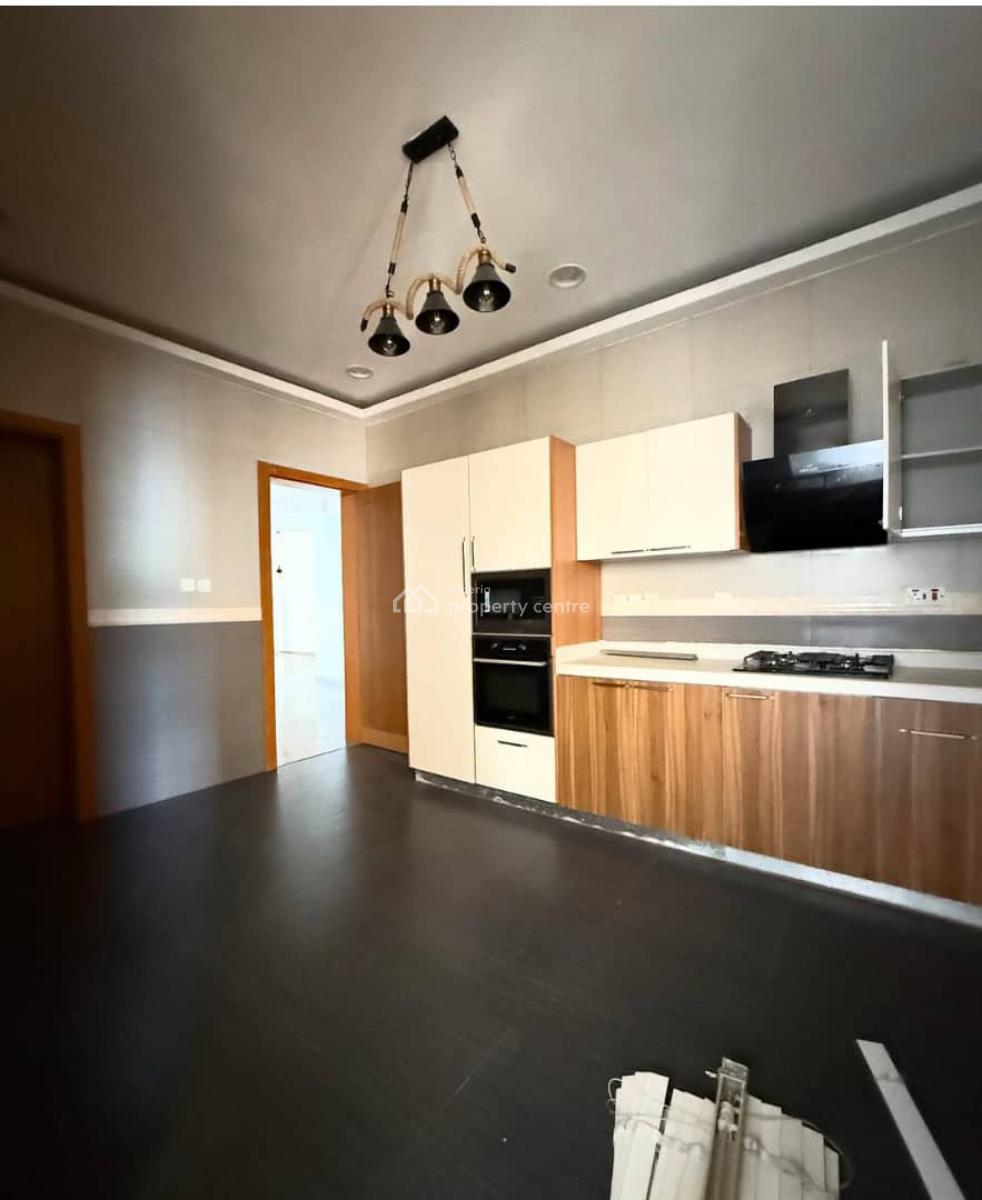 Standard  3-bedroom Flat with Bq, Fitted Kitchen, Banana Island, Banana Island, Ikoyi, Lagos, Flat / Apartment for Rent