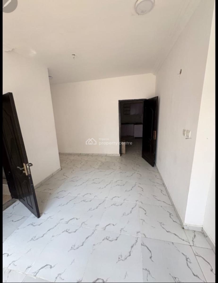 1 Bedroom Apartment with Open Plan Kitchen, Ologolo, Lekki, Lagos, Mini Flat (room and Parlour) for Rent
