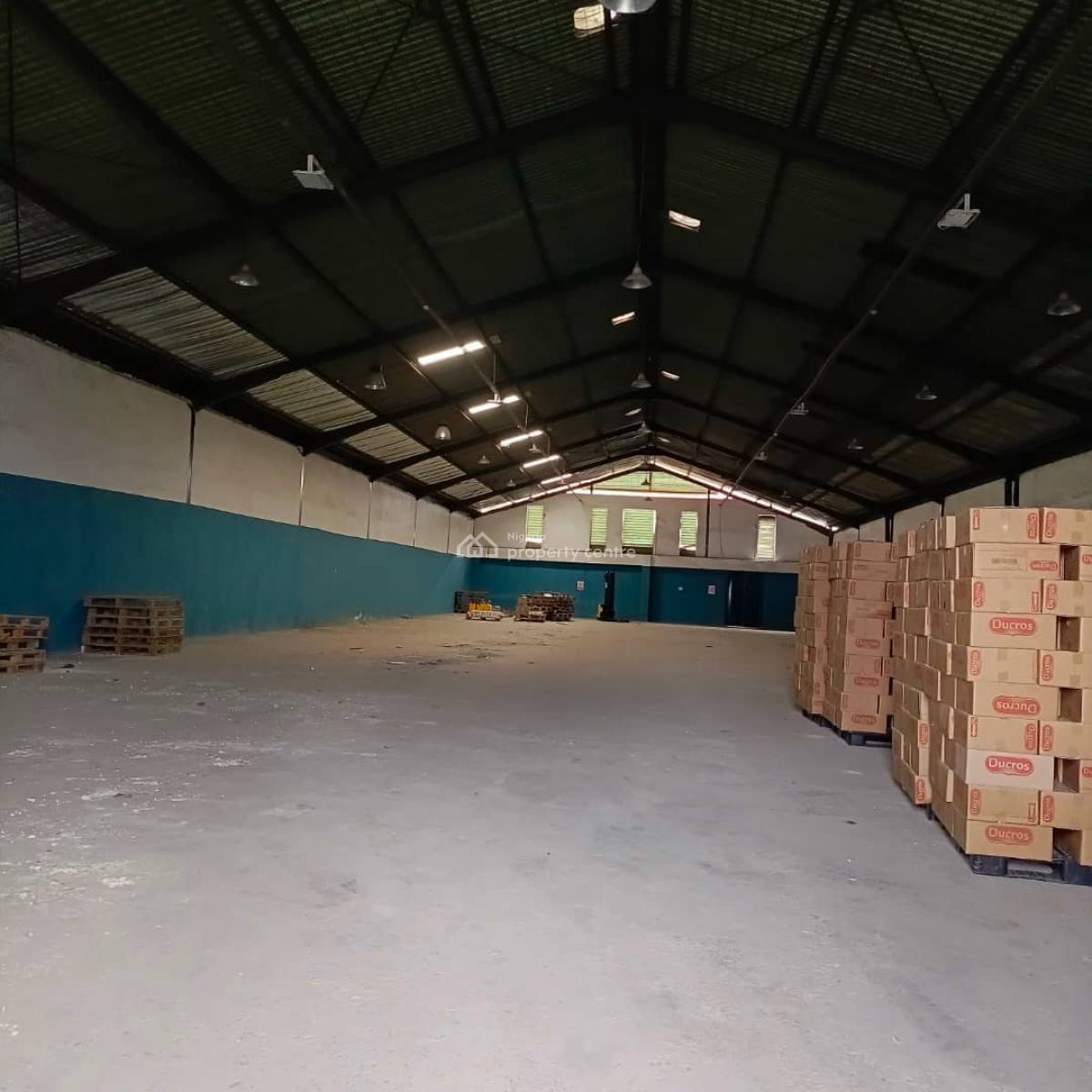 Warehouse 1,000 Sqm with Office, Off Acme Road, Ikeja, Lagos, Warehouse for Rent