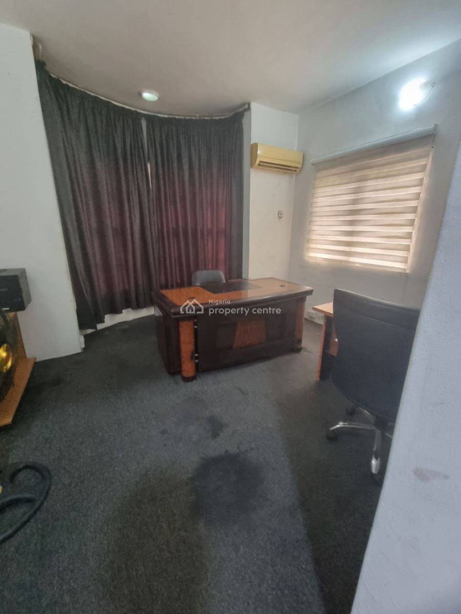 Office Space 18 Sqm, Lekki Phase 1, Lekki, Lagos, Office Space for Rent
