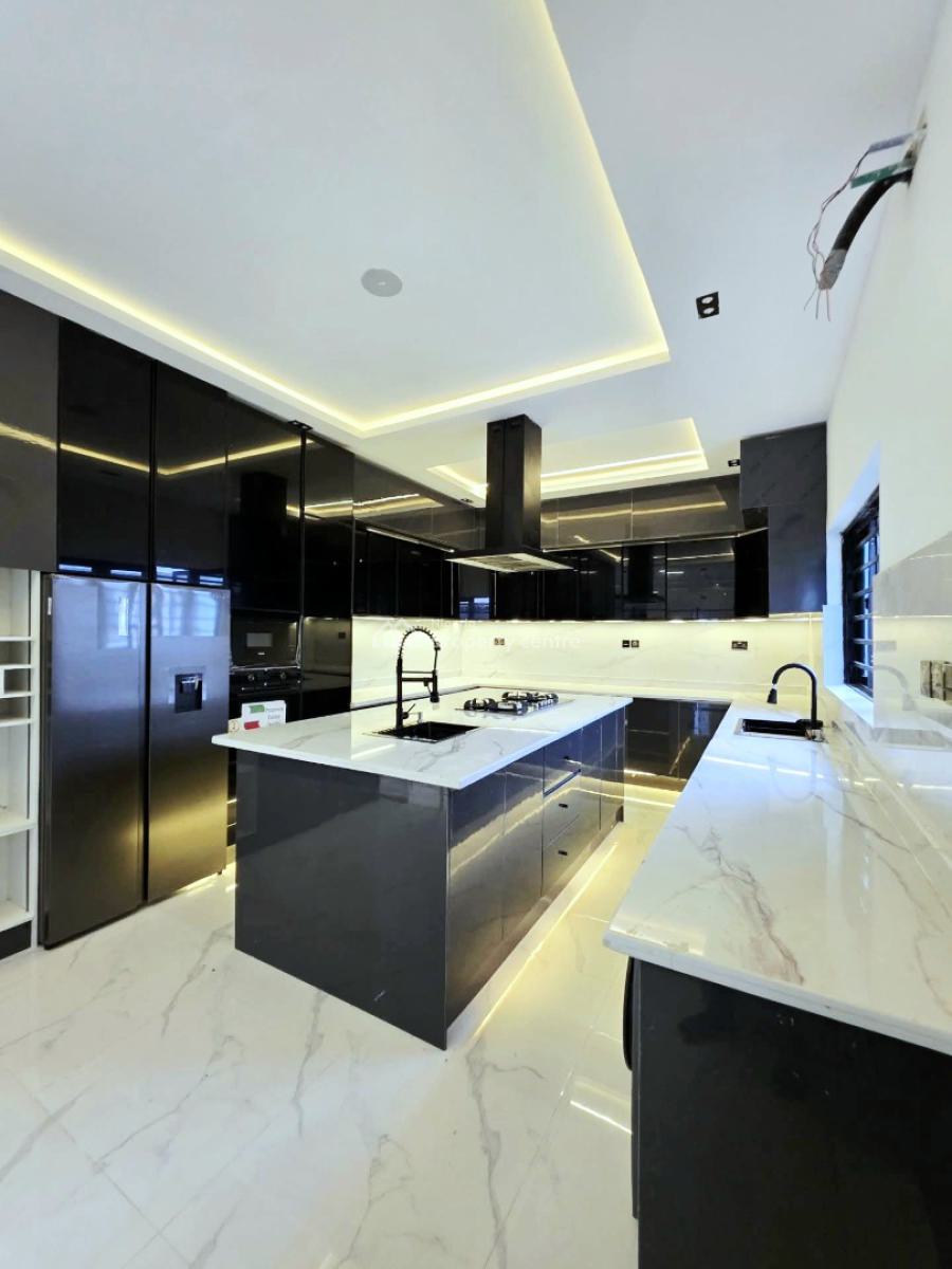 5 Bedrooms Fully Detached Home with Swimming Pool, Ikota, Lekki, Lagos, Detached Duplex for Sale