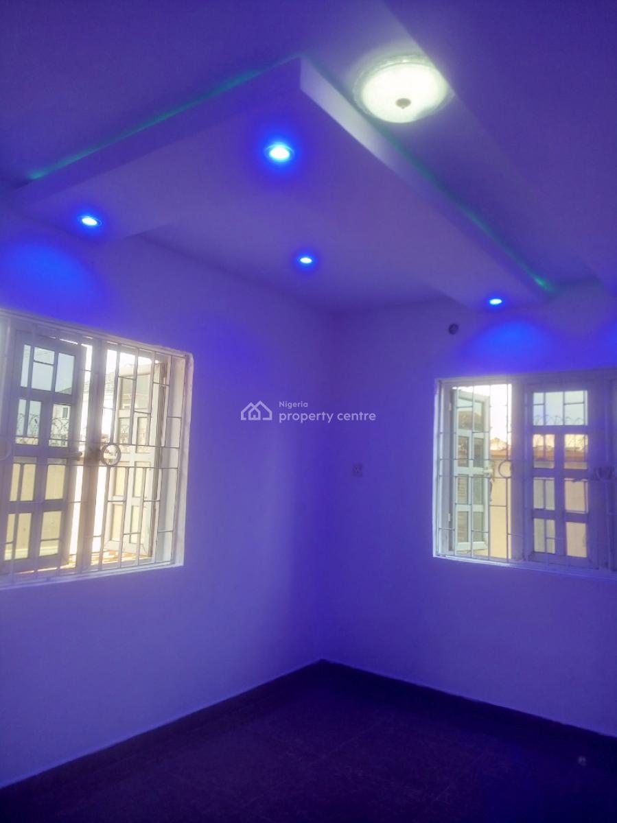 Sharp Mini Flat, Bucknor Estate, Isolo, Lagos, Mini Flat (room and Parlour) for Rent