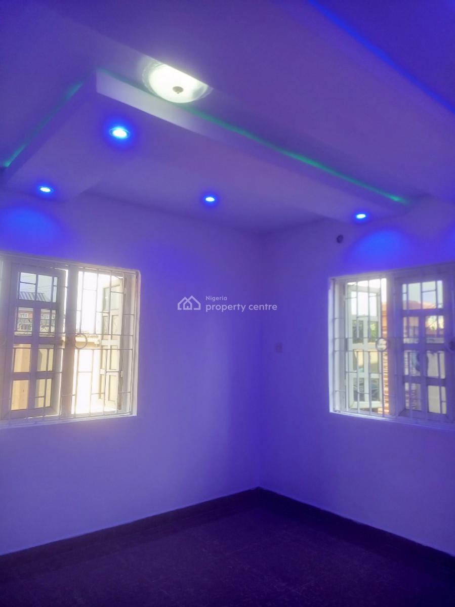 Sharp Mini Flat, Bucknor Estate, Isolo, Lagos, Mini Flat (room and Parlour) for Rent