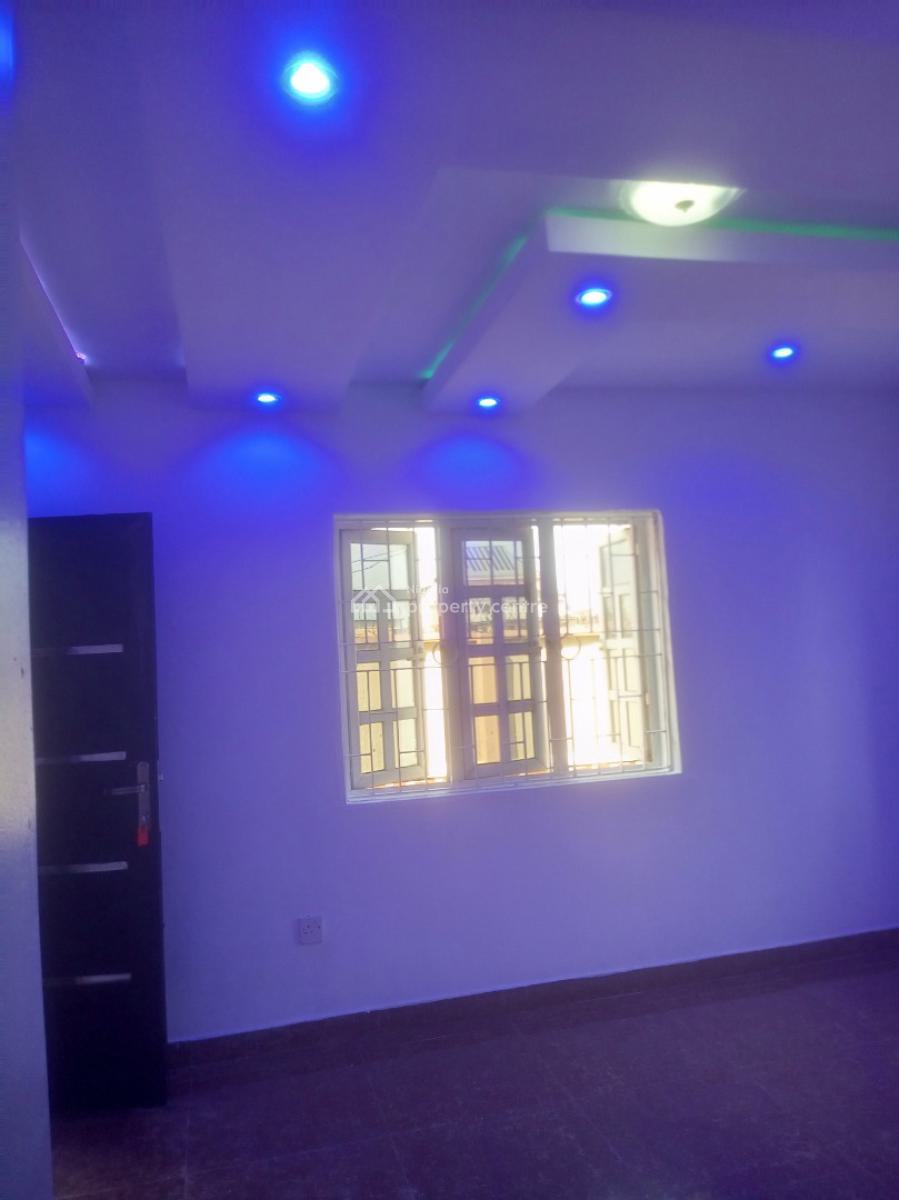 Sharp Mini Flat, Bucknor Estate, Isolo, Lagos, Mini Flat (room and Parlour) for Rent