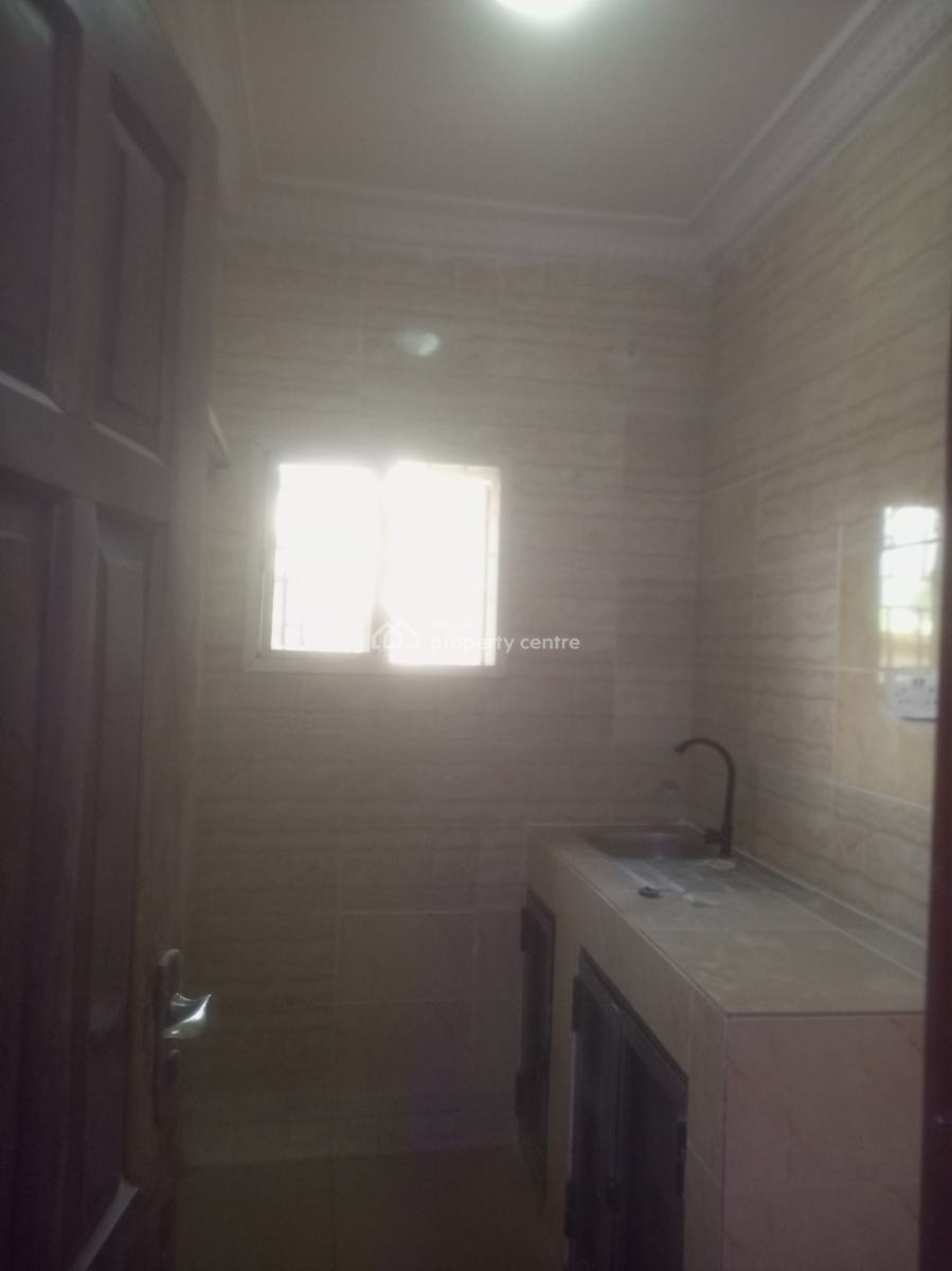 Sharp Mini Flat, Bucknor Estate, Isolo, Lagos, Mini Flat (room and Parlour) for Rent