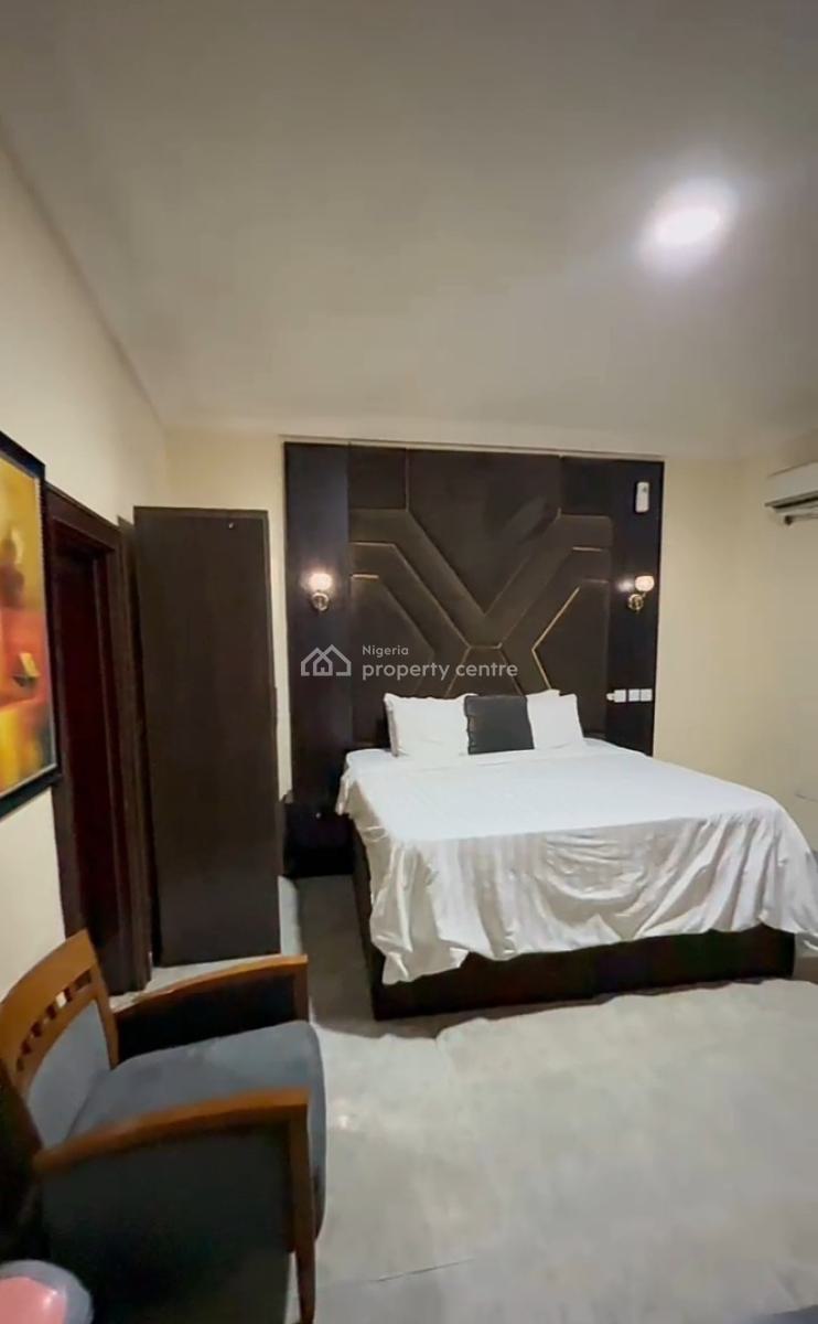 20 Rooms Functional Hotel, Gwarinpa, Abuja, Hotel / Guest House for Sale
