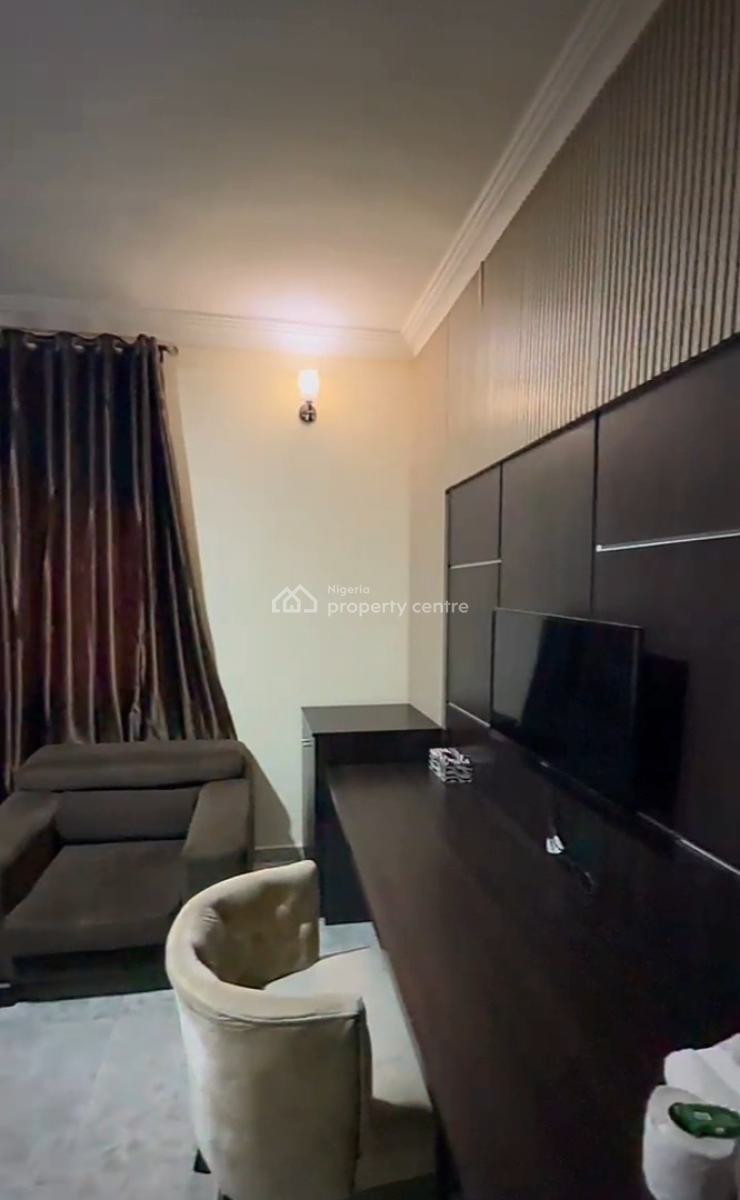 20 Rooms Functional Hotel, Gwarinpa, Abuja, Hotel / Guest House for Sale