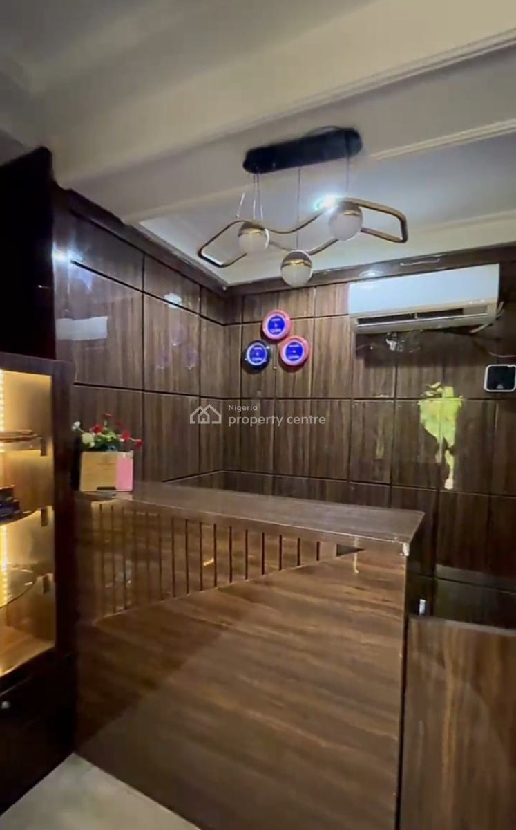 20 Rooms Functional Hotel, Gwarinpa, Abuja, Hotel / Guest House for Sale