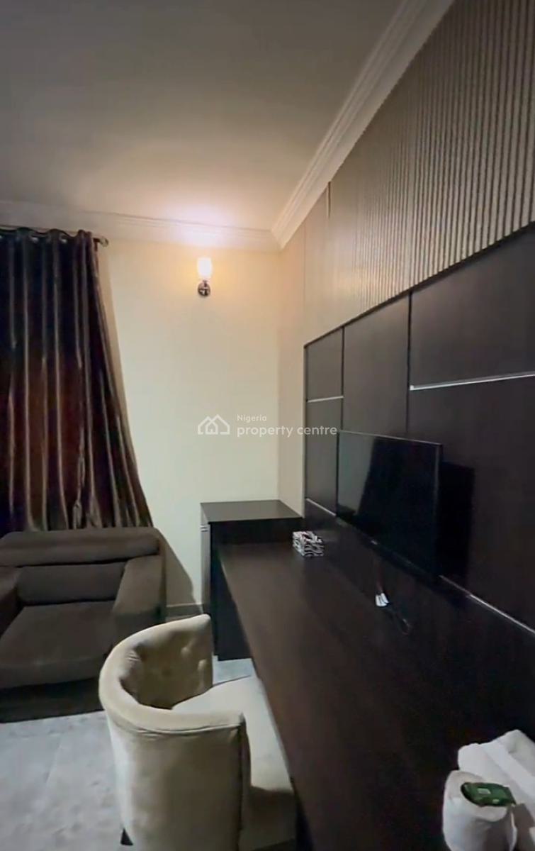 20 Rooms Functional Hotel, Gwarinpa, Abuja, Hotel / Guest House for Sale