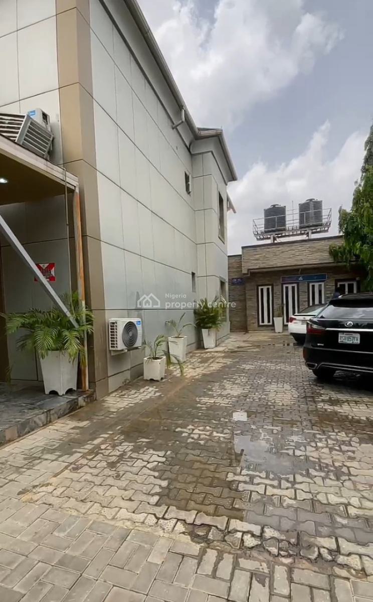 20 Rooms Functional Hotel, Gwarinpa, Abuja, Hotel / Guest House for Sale