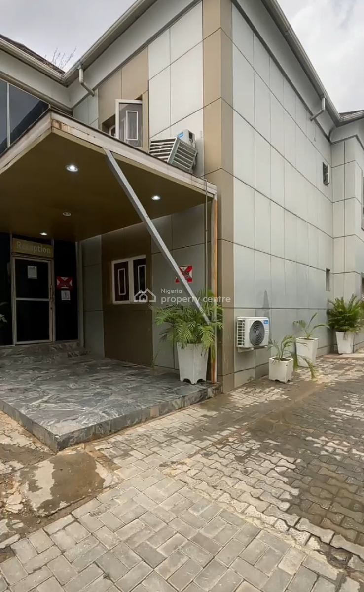 20 Rooms Functional Hotel, Gwarinpa, Abuja, Hotel / Guest House for Sale