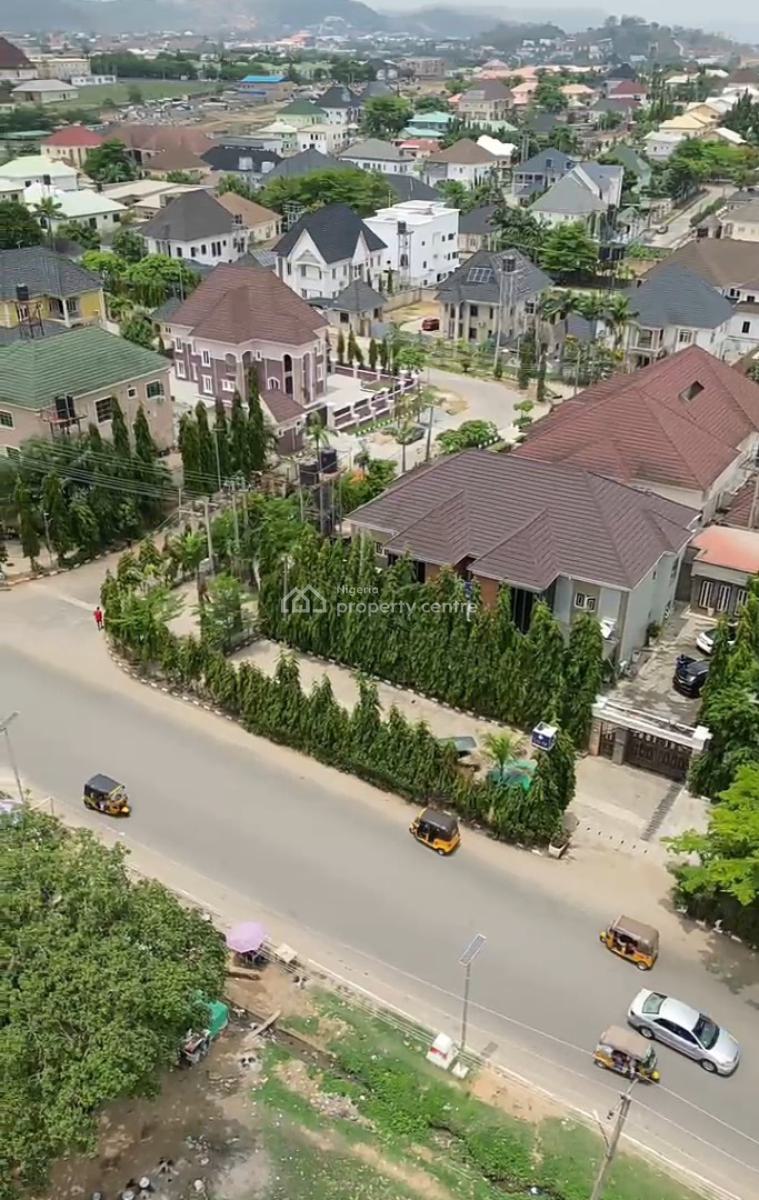 20 Rooms Functional Hotel, Gwarinpa, Abuja, Hotel / Guest House for Sale