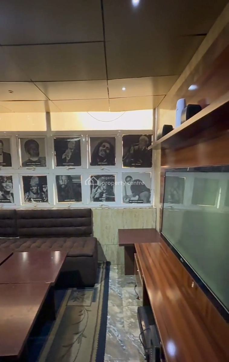 20 Rooms Functional Hotel, Gwarinpa, Abuja, Hotel / Guest House for Sale