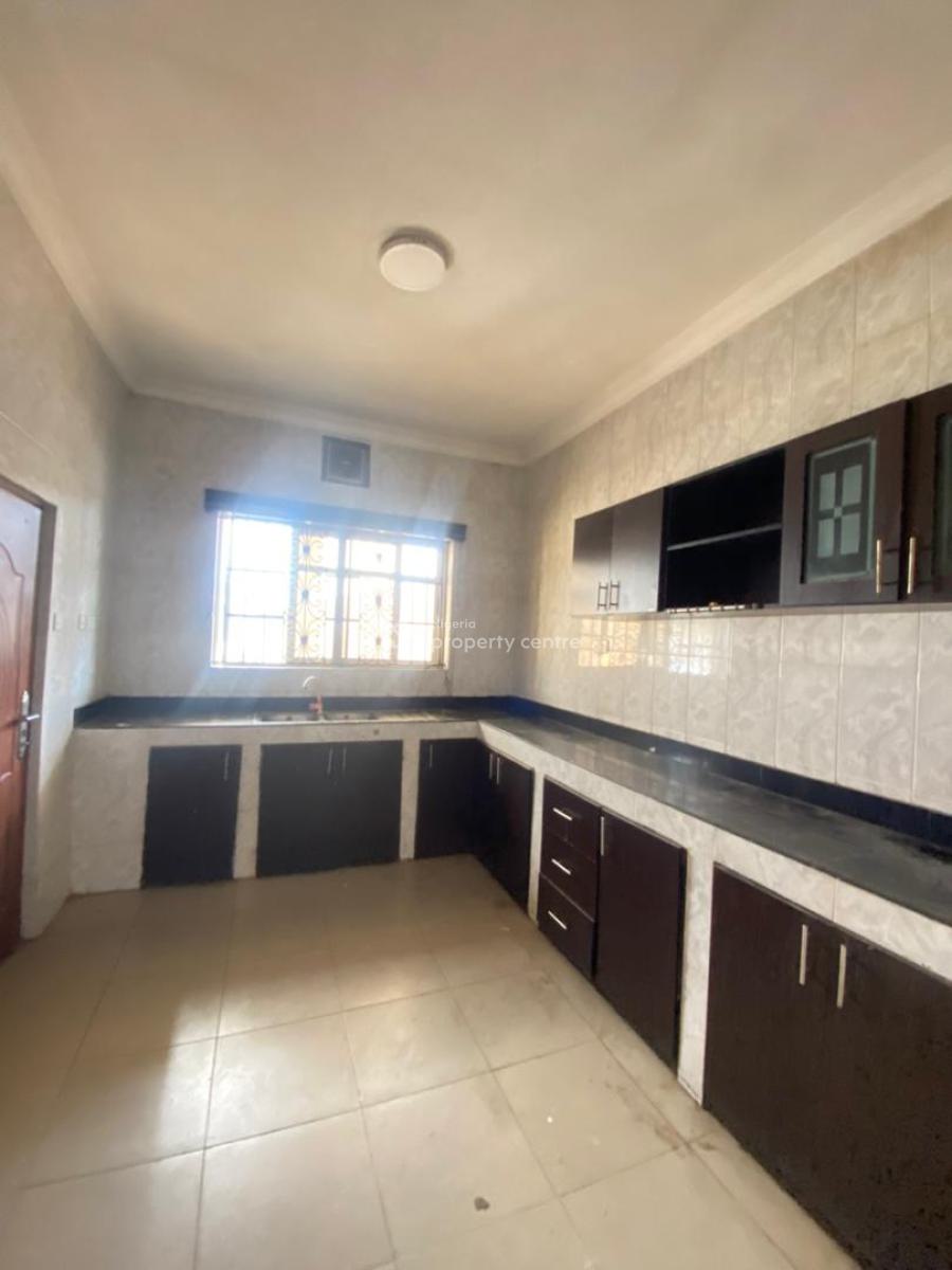 Spacious 2 Bedroom Apartment, Ikate Elegushi, Lekki, Lagos, Flat / Apartment for Rent
