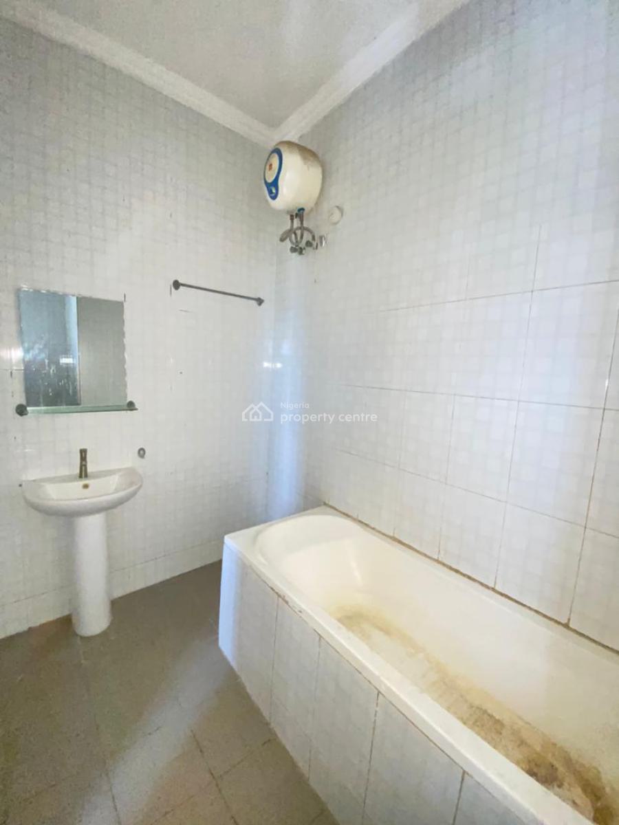 Spacious 2 Bedroom Apartment, Ikate Elegushi, Lekki, Lagos, Flat / Apartment for Rent