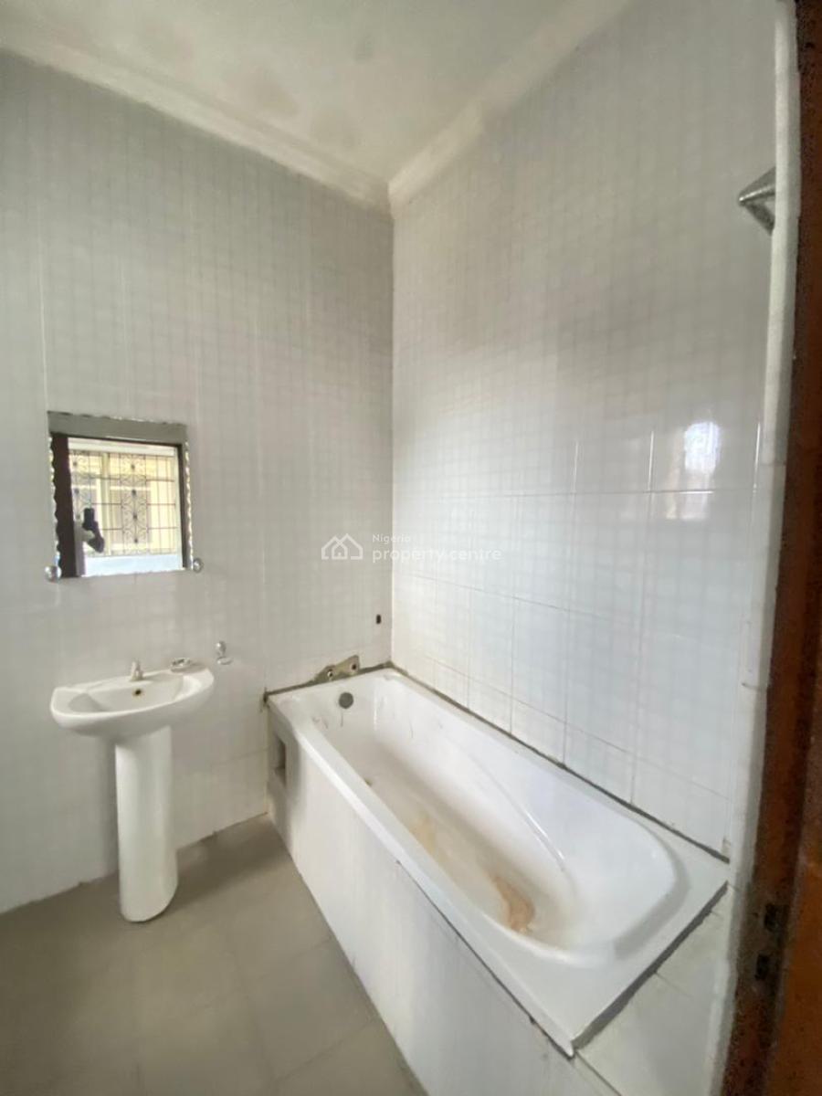 Spacious 2 Bedroom Apartment, Ikate Elegushi, Lekki, Lagos, Flat / Apartment for Rent