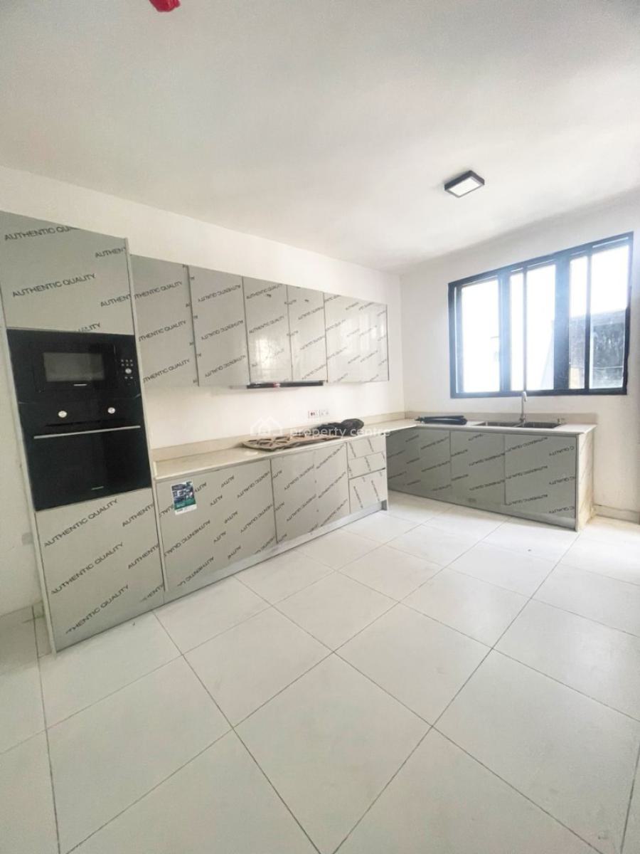 4 Bedroom Maisonette in a Secure Estate, Igbo Efon, Lekki, Lagos, Flat / Apartment for Rent