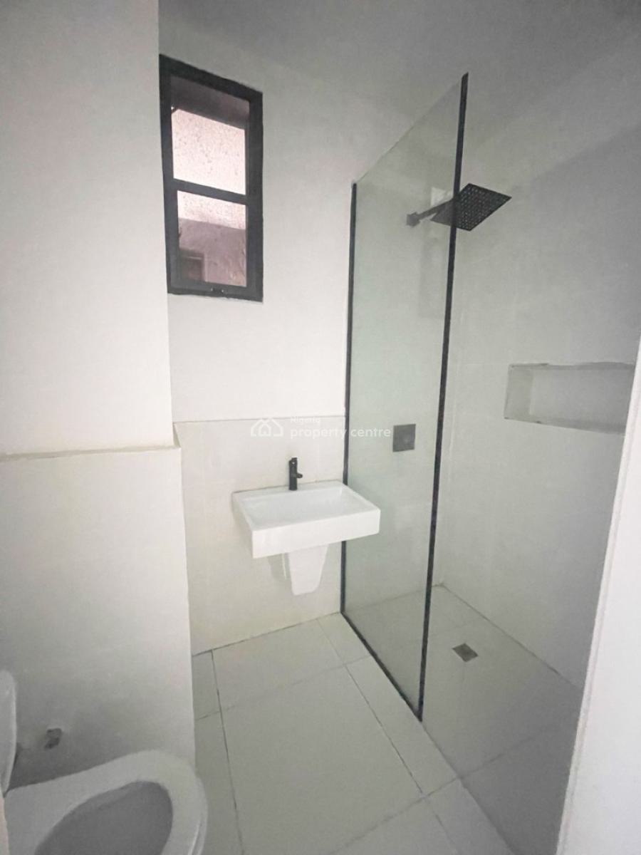 4 Bedroom Maisonette in a Secure Estate, Igbo Efon, Lekki, Lagos, Flat / Apartment for Rent