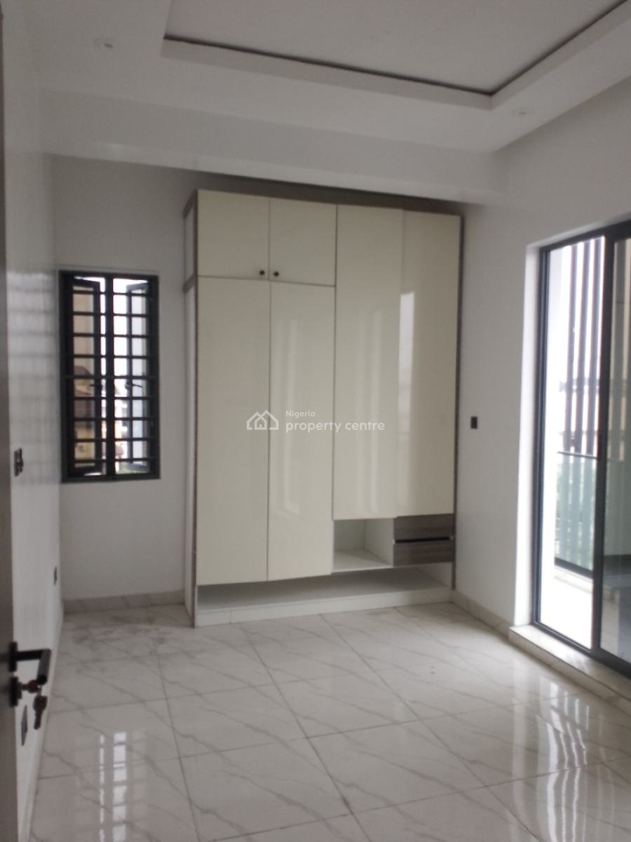 Lovely Serviced 3 Bedroom Apartment in a Cool Environment, Lekki Phase 1, Lekki, Lagos, Flat / Apartment for Sale