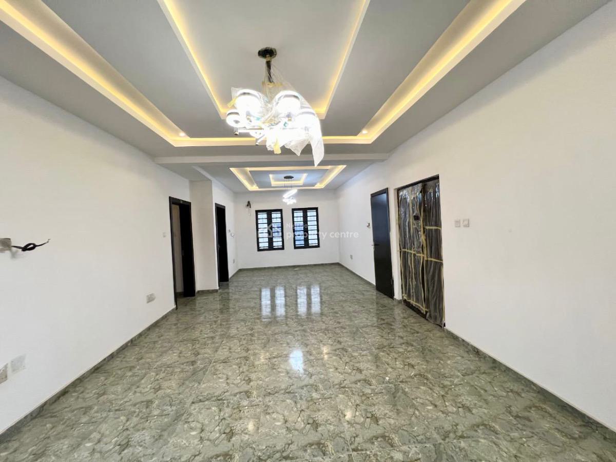 Spacious 3 Bedroom Apartment All Rooms En Suite with Bq, Lekki Phase 1, Lekki, Lagos, Block of Flats for Sale