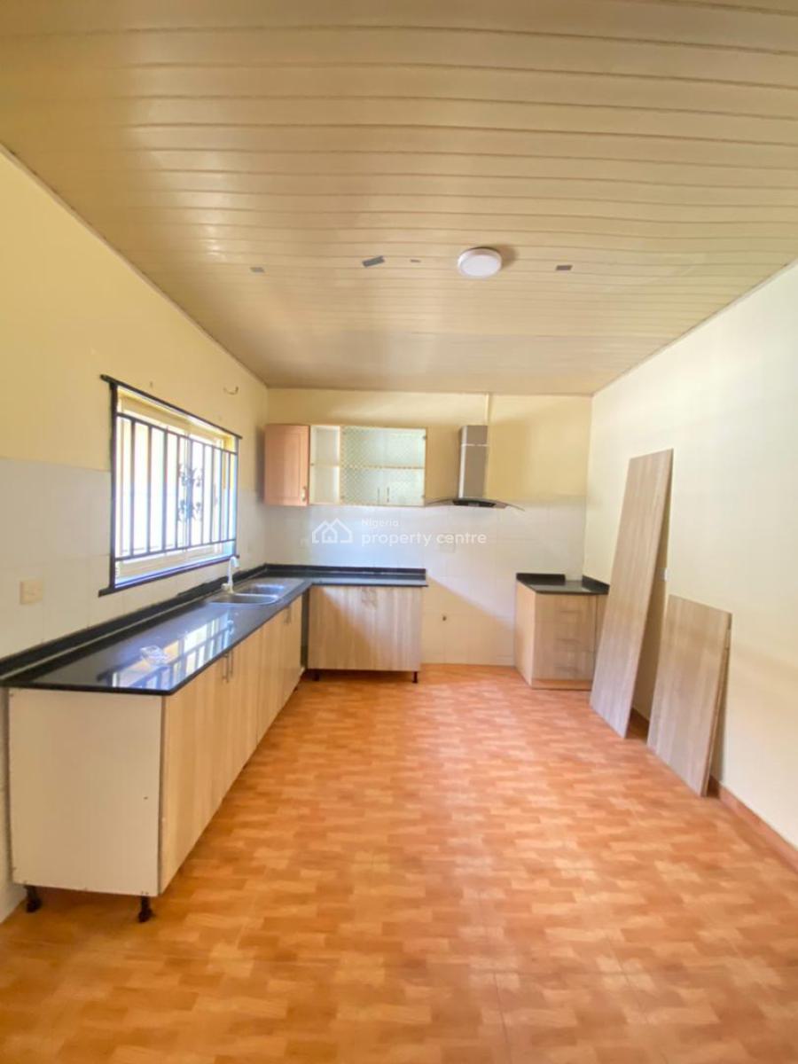 Spacious and Clean 3 Bedroom Apartment, Ikota, Lekki, Lagos, Flat / Apartment for Rent