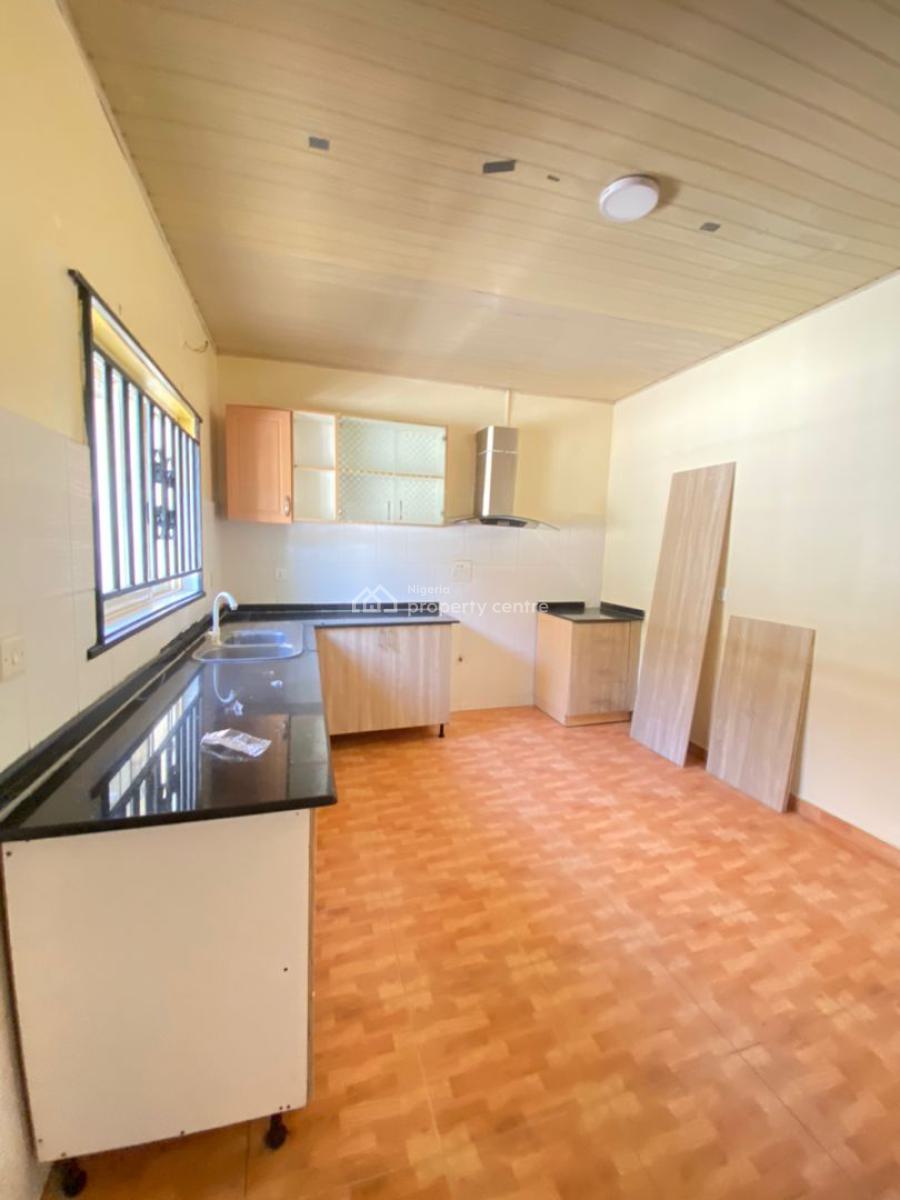 Spacious and Clean 3 Bedroom Apartment, Ikota, Lekki, Lagos, Flat / Apartment for Rent