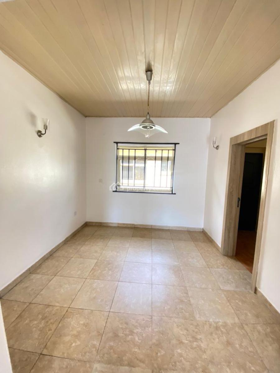 Spacious and Clean 3 Bedroom Apartment, Ikota, Lekki, Lagos, Flat / Apartment for Rent