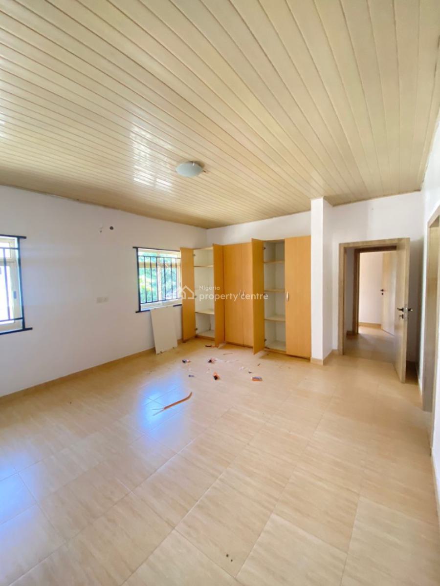 Spacious and Clean 3 Bedroom Apartment, Ikota, Lekki, Lagos, Flat / Apartment for Rent