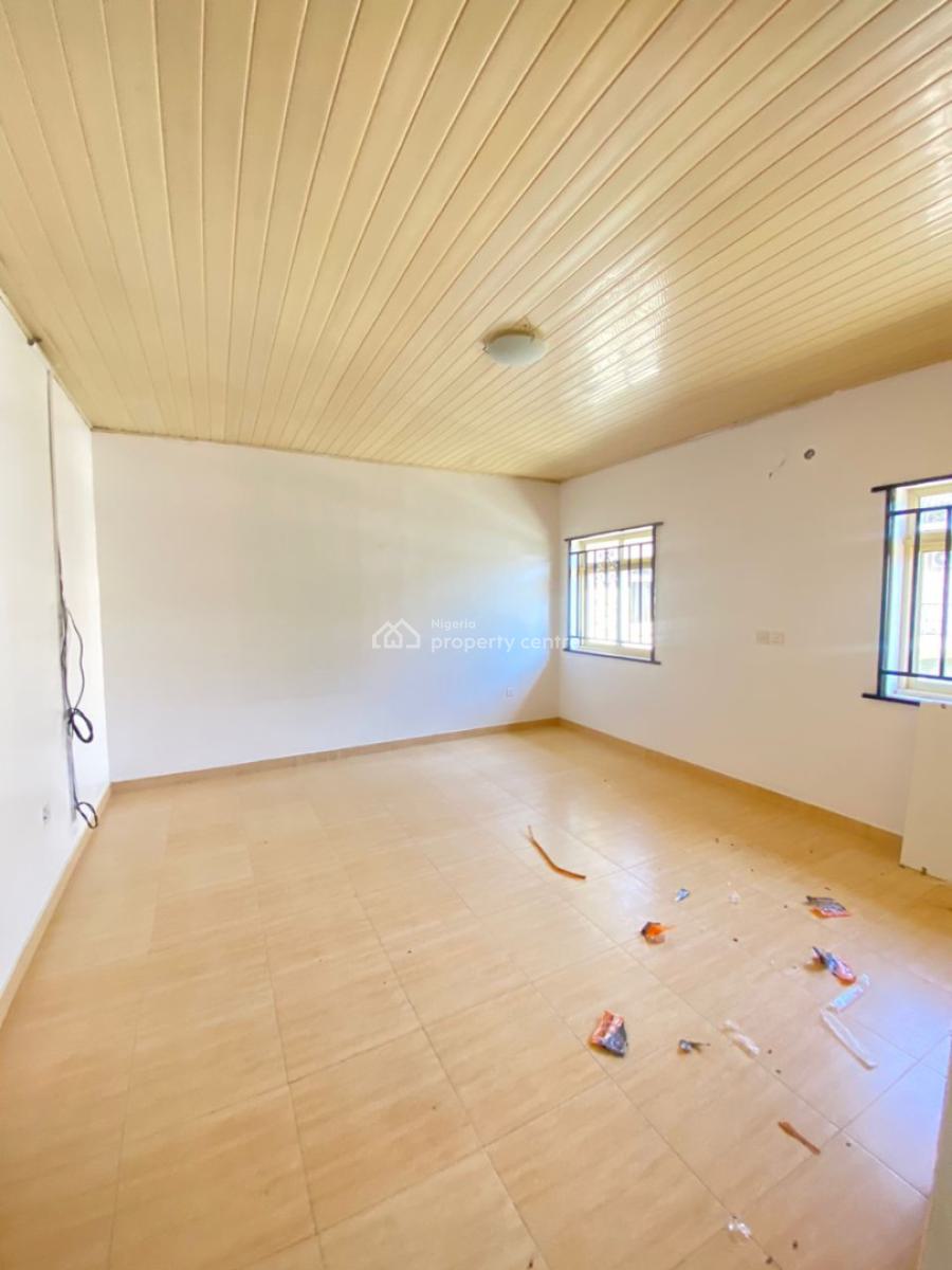 Spacious and Clean 3 Bedroom Apartment, Ikota, Lekki, Lagos, Flat / Apartment for Rent