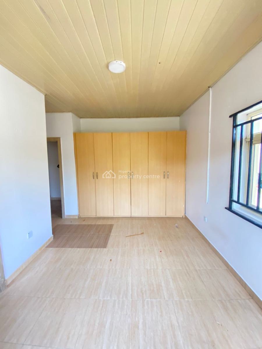 Spacious and Clean 3 Bedroom Apartment, Ikota, Lekki, Lagos, Flat / Apartment for Rent