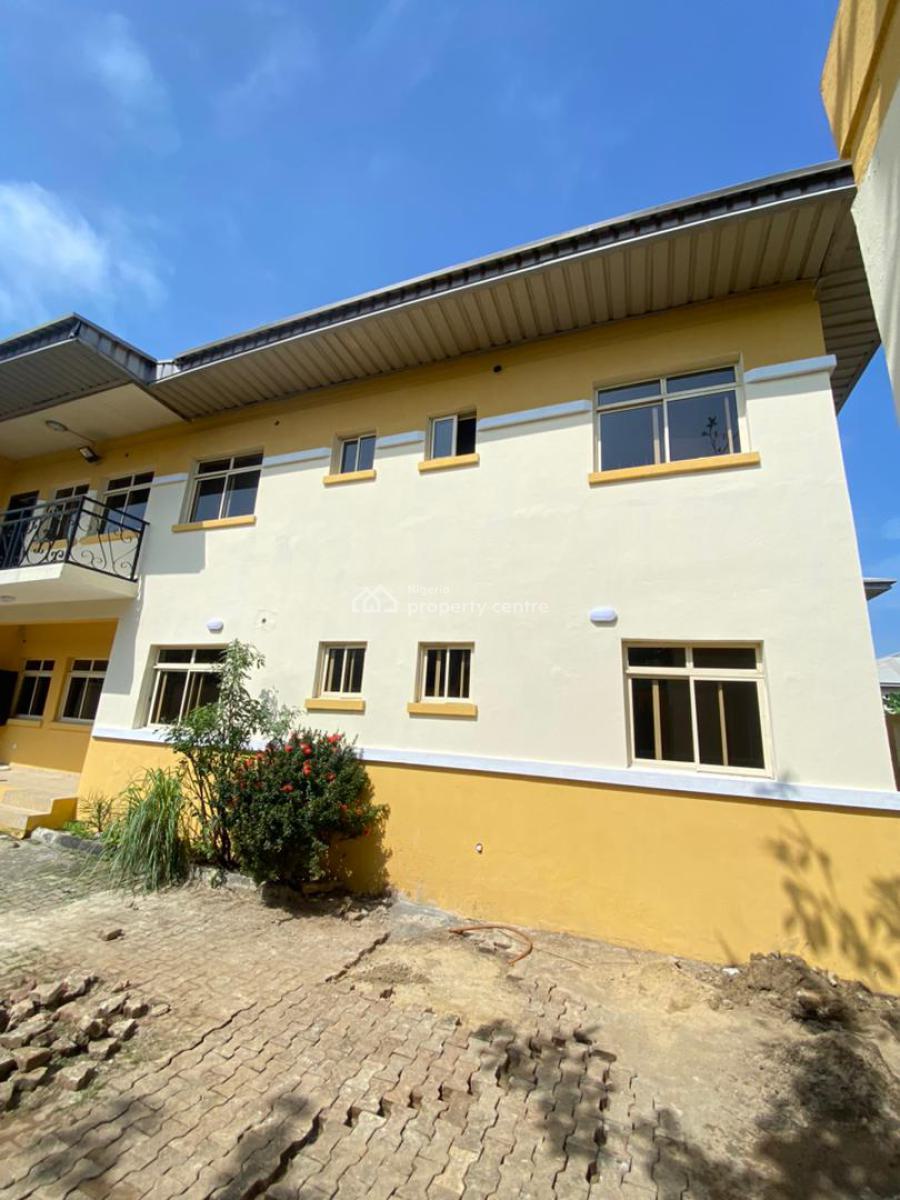 Spacious and Clean 3 Bedroom Apartment, Ikota, Lekki, Lagos, Flat / Apartment for Rent