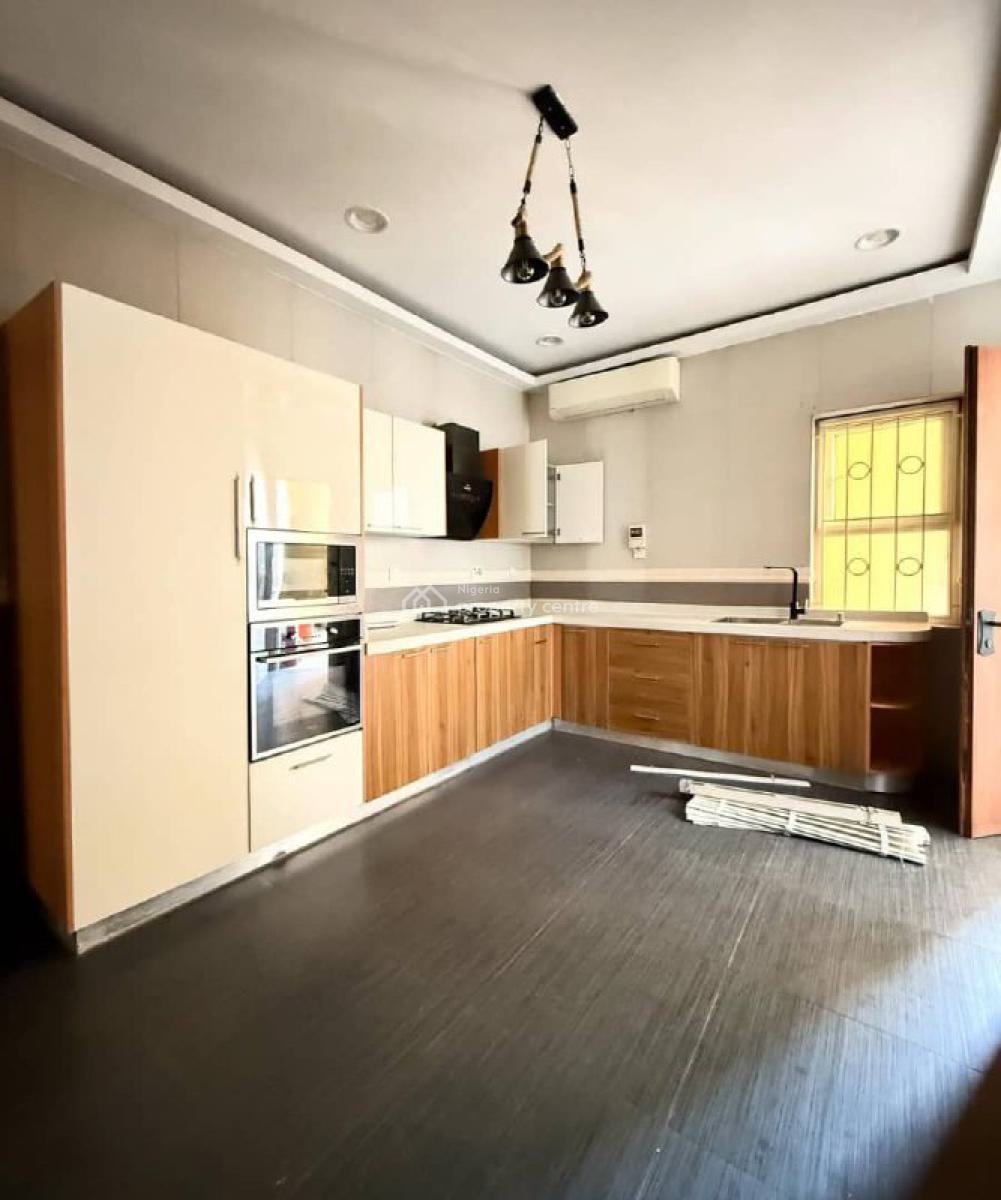 3 Bedroom Apartment with a Bq, Banana Island, Ikoyi, Lagos, Flat / Apartment for Rent