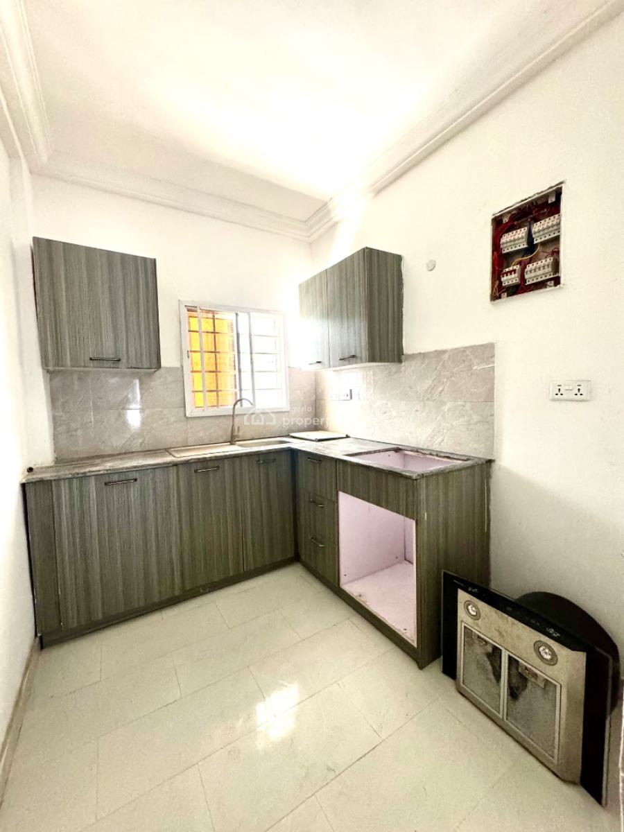 Tastefully Finished 2 Bedroom Apartment, Orchid Road, Lekki, Lagos, Flat / Apartment for Sale