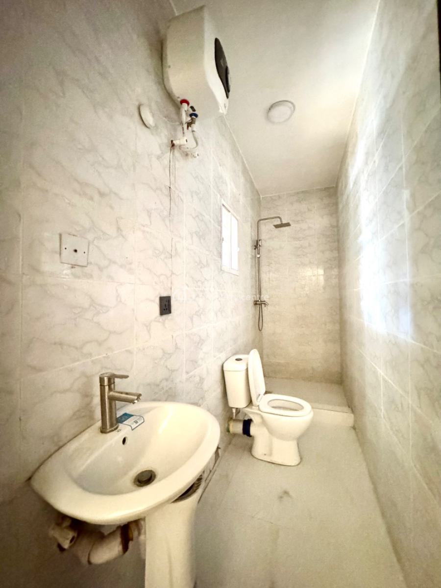 Tastefully Finished 2 Bedroom Apartment, Orchid Road, Lekki, Lagos, Flat / Apartment for Sale