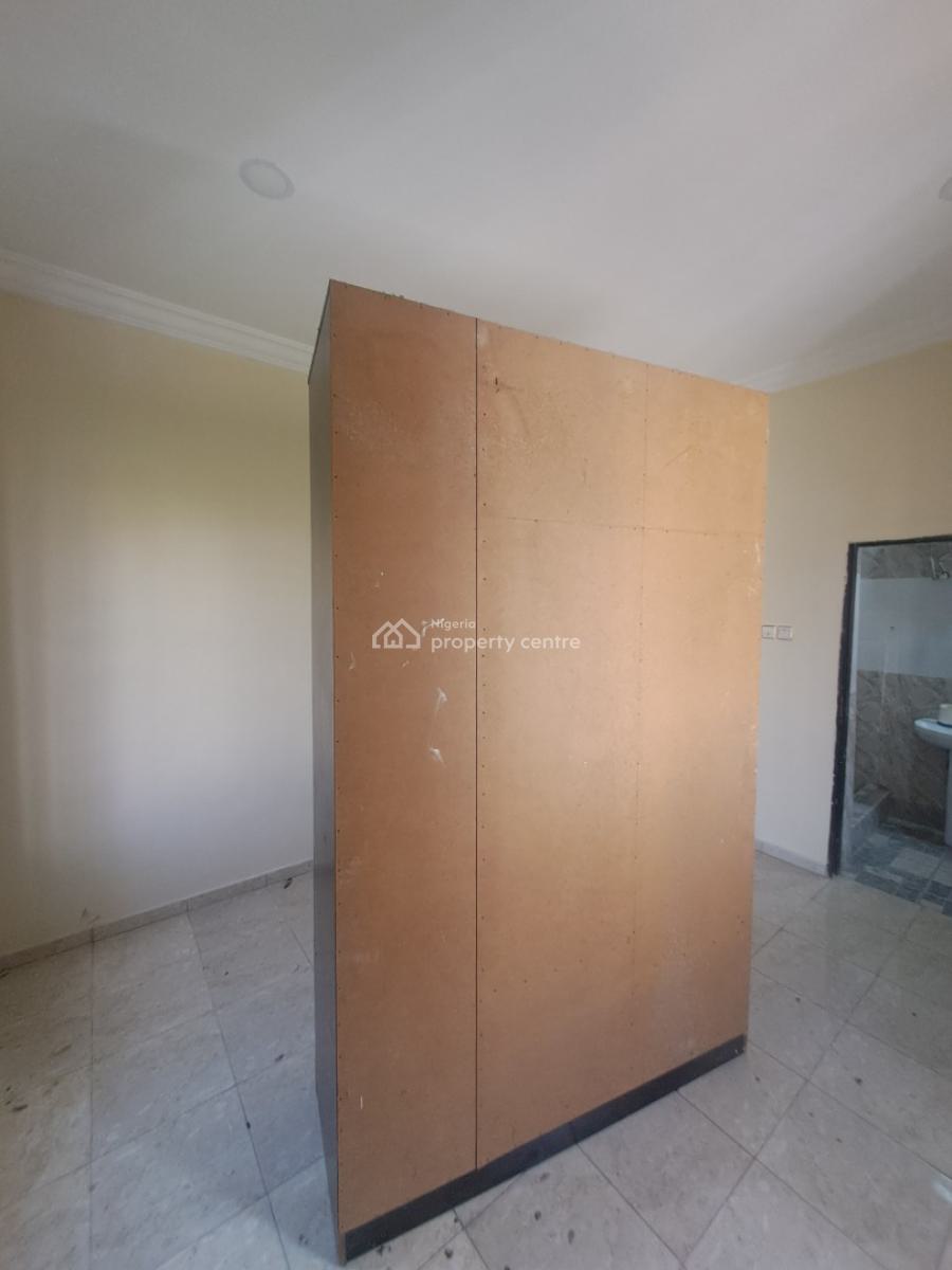 Well Built 2 Bedroom Apartment in a Gated Estate, Ikate By Freedom Way, Lekki, Lagos, Flat / Apartment for Rent