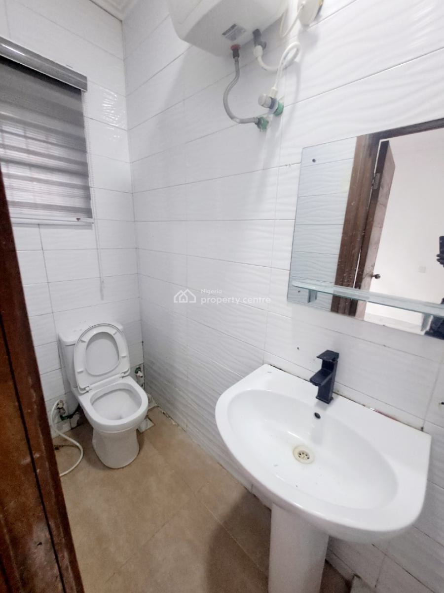 Well Built Serviced 2 Bedroom Apartment in a Gated Estate, Ikate By Freedom Way, Lekki, Lagos, Flat / Apartment for Rent