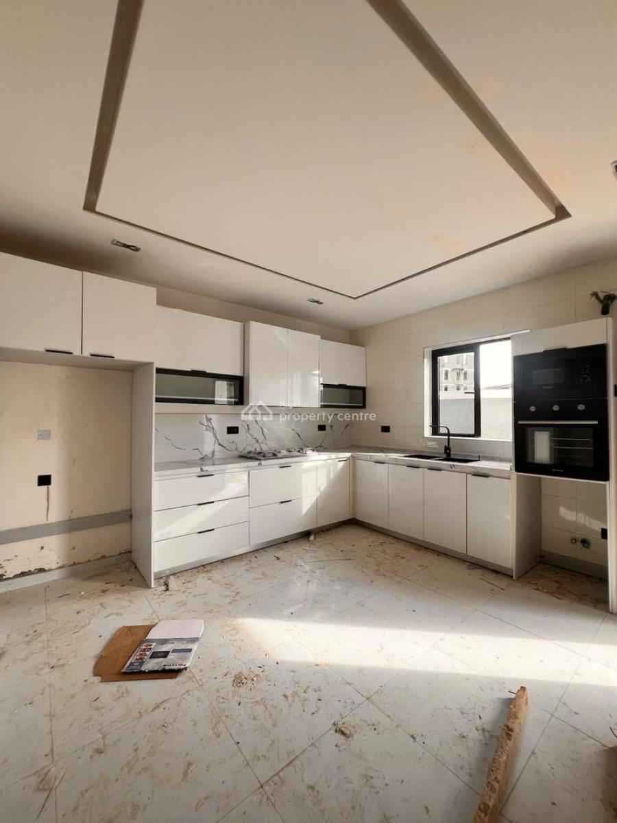 4 Bedroom Terrace with Bq, Off Freedom Way, Lekki Phase 1, Lekki, Lagos, Terraced Duplex for Rent