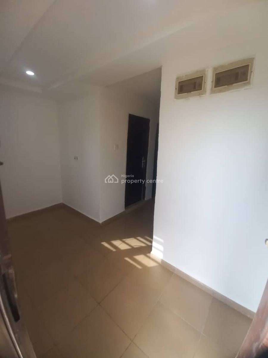 2 Bedroom Apartment, Aldenco Road, Galadimawa, Abuja, Flat / Apartment for Rent